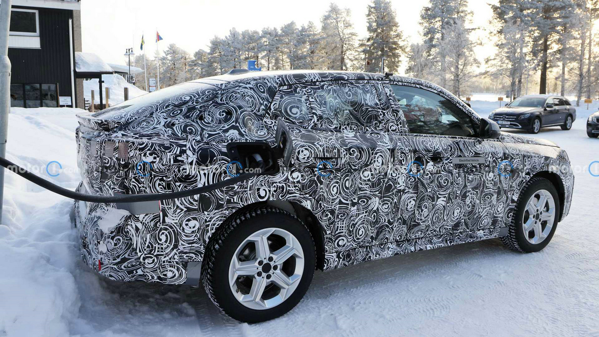 next-gen-bmw-ix2-spied (2).jpg