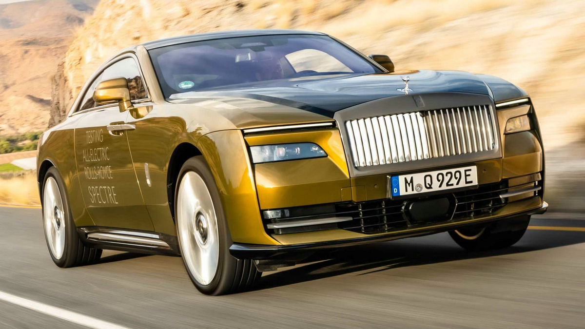 rolls-royce-spectre-hot-weather-testing (1).jpg