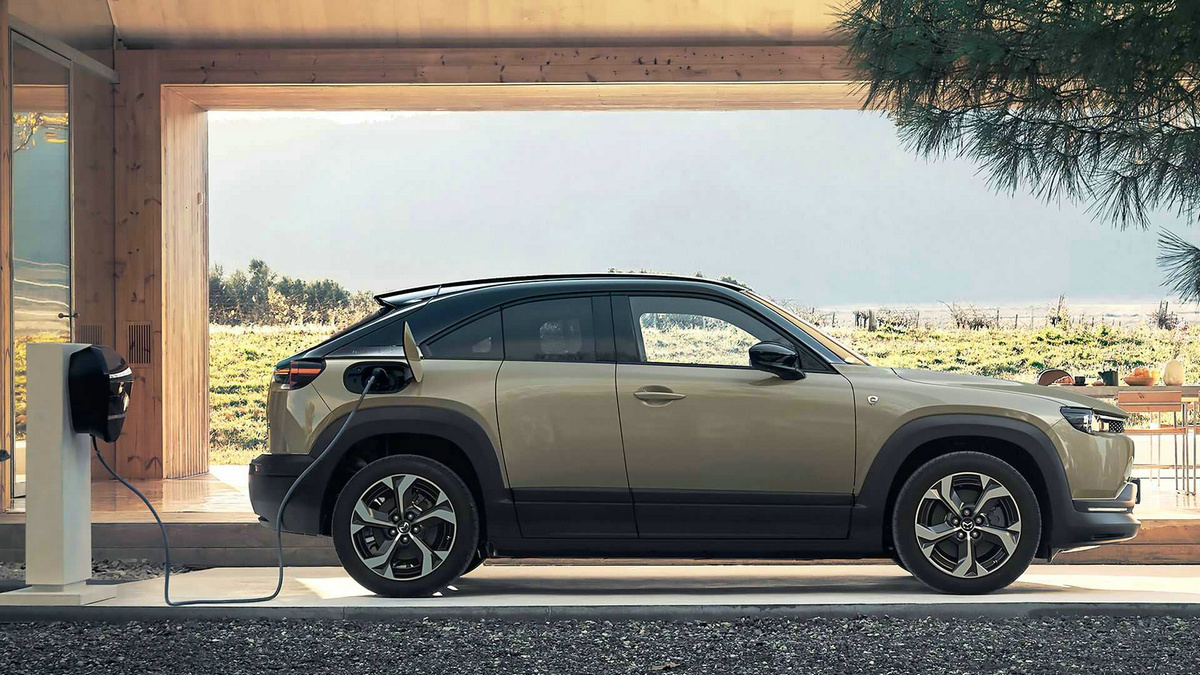 mazda-mx-30-e-skyactiv-r-ev-2023 (2).jpg