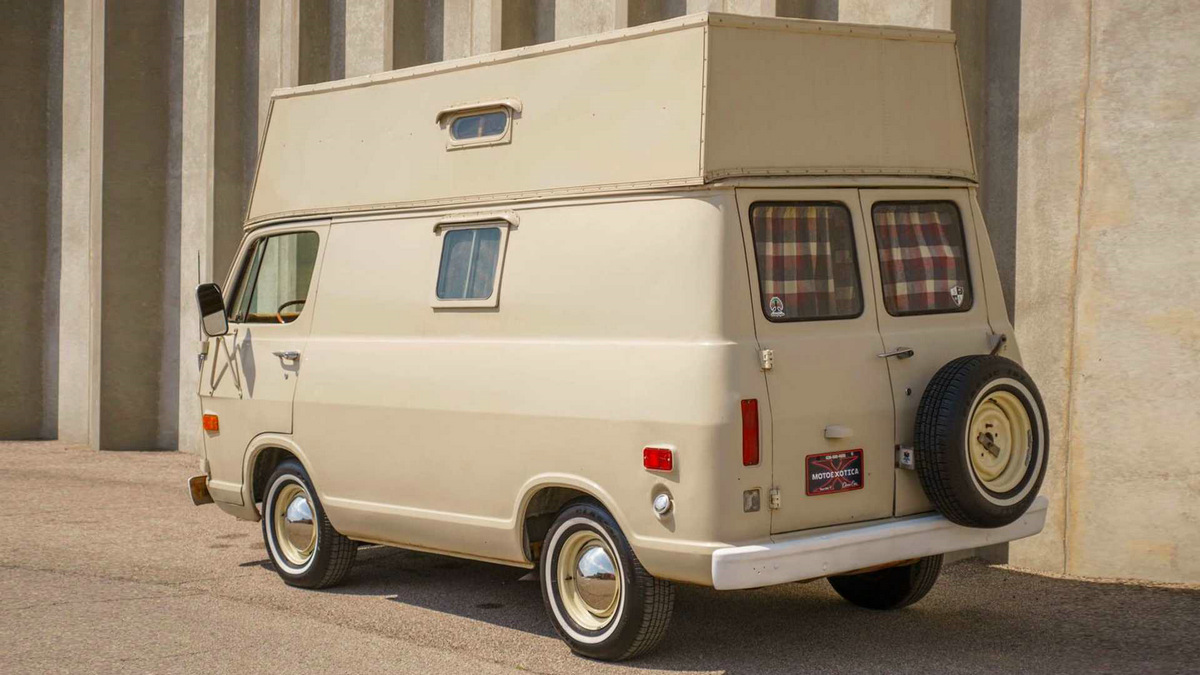 1969-chevrolet-g20-camper-van (10).jpg