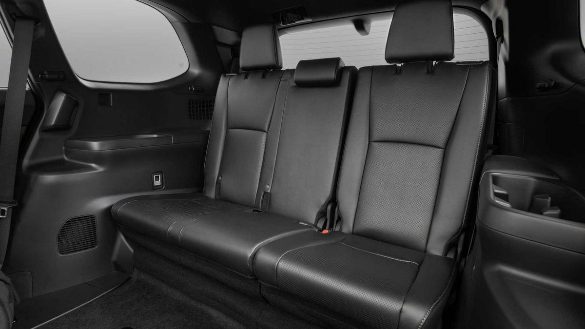 2024-toyota-grand-highlander-interior (4).jpg
