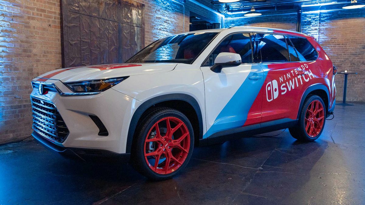 Toyota_Grand_Highlander_Nintendo_Switch_Edition.jpg