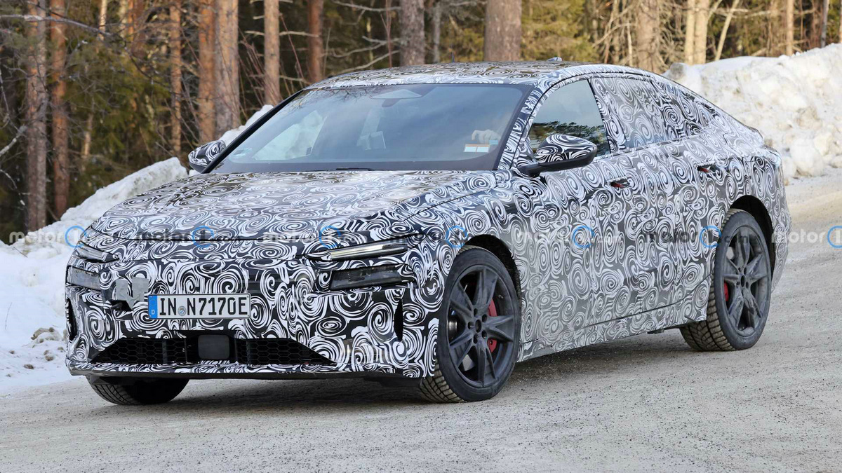 audi-rs6-e-tron-spy-photos (1).jpg