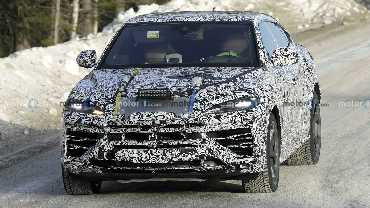 lamborghini-urus-phev-spy-shots.jpg
