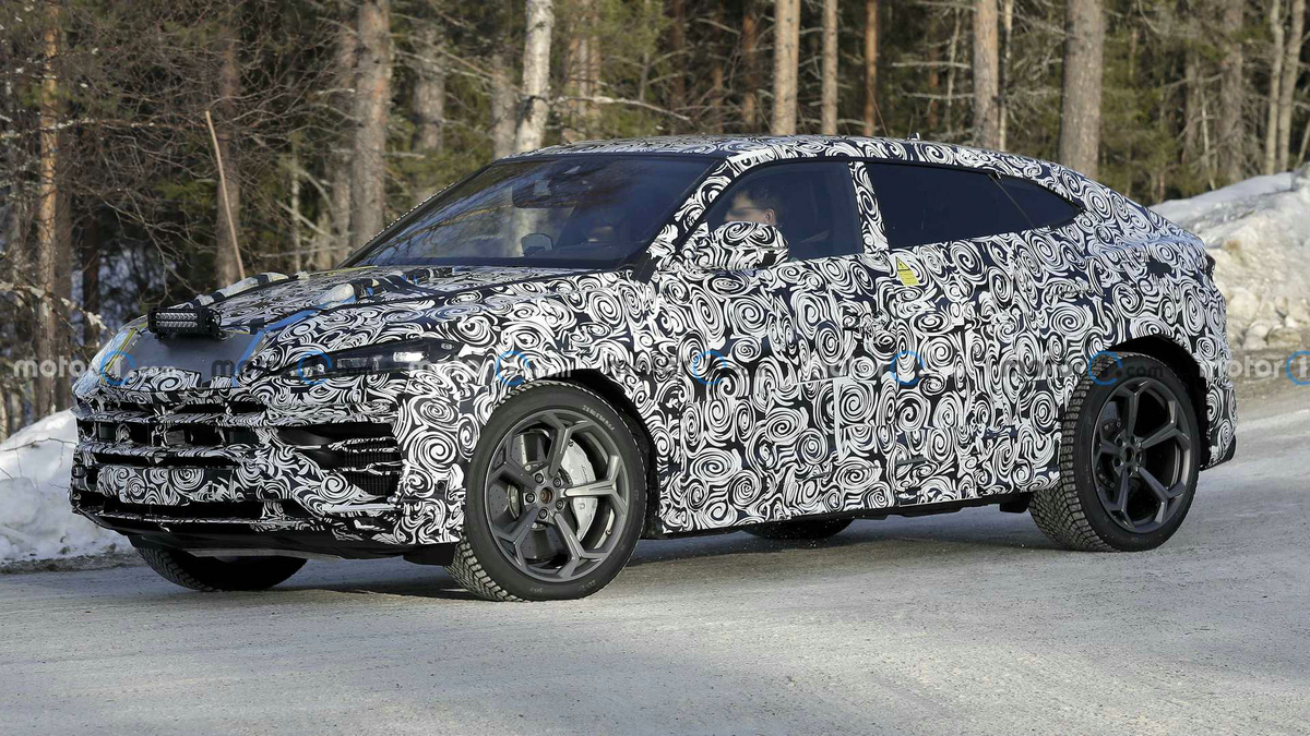 lamborghini-urus-phev-spy-shots (1).jpg