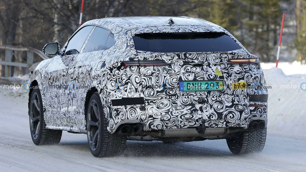 lamborghini-urus-phev-spy-shots (4).jpg