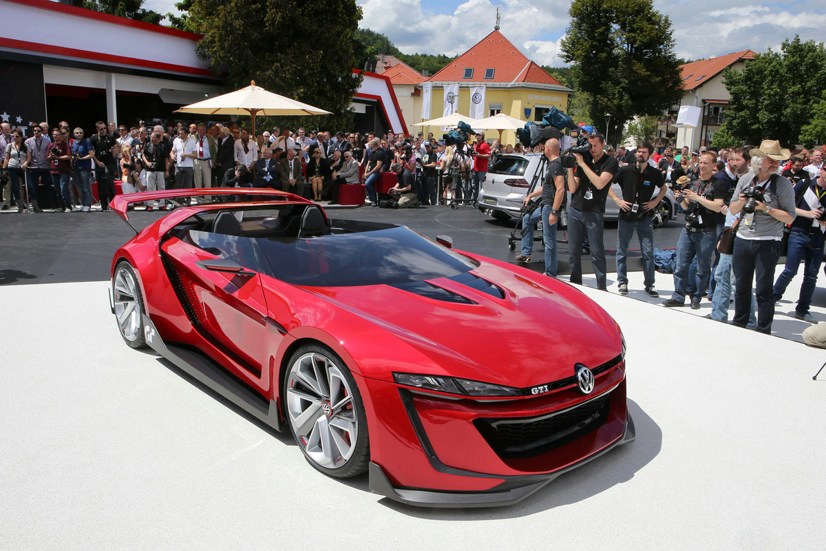 Volkswagen-Vision-GTI-Roadster-Gran-Turismo-Concept-03.jpg