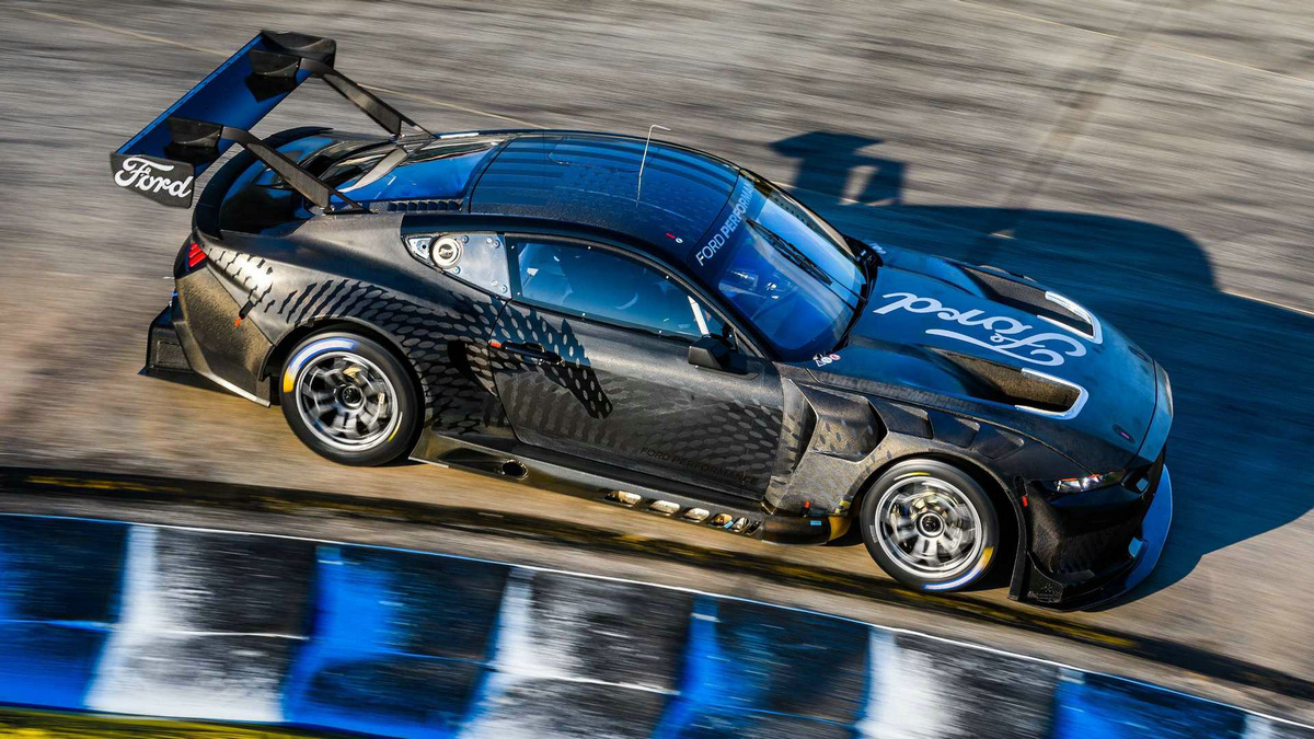 2024-ford-mustang-gt3 (3).jpg