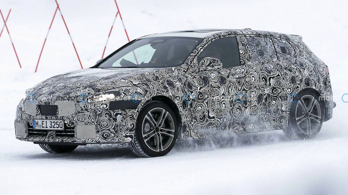 new-bmw-1-series-facelift-spy-photos (1).jpg