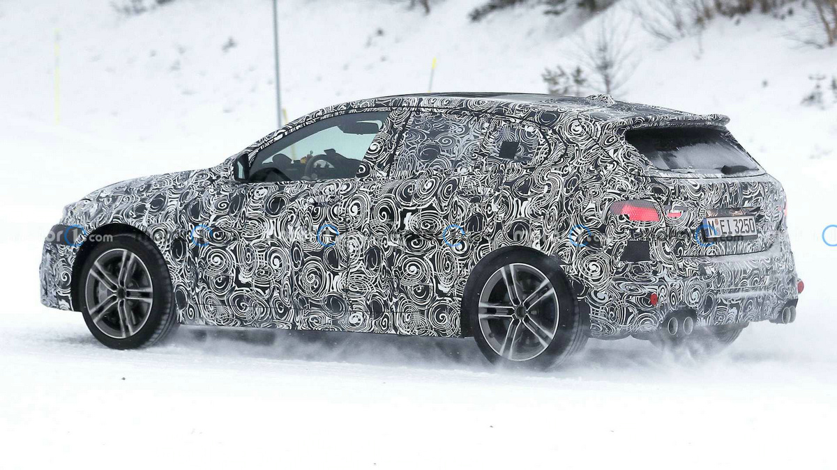 new-bmw-1-series-facelift-spy-photos (4).jpg