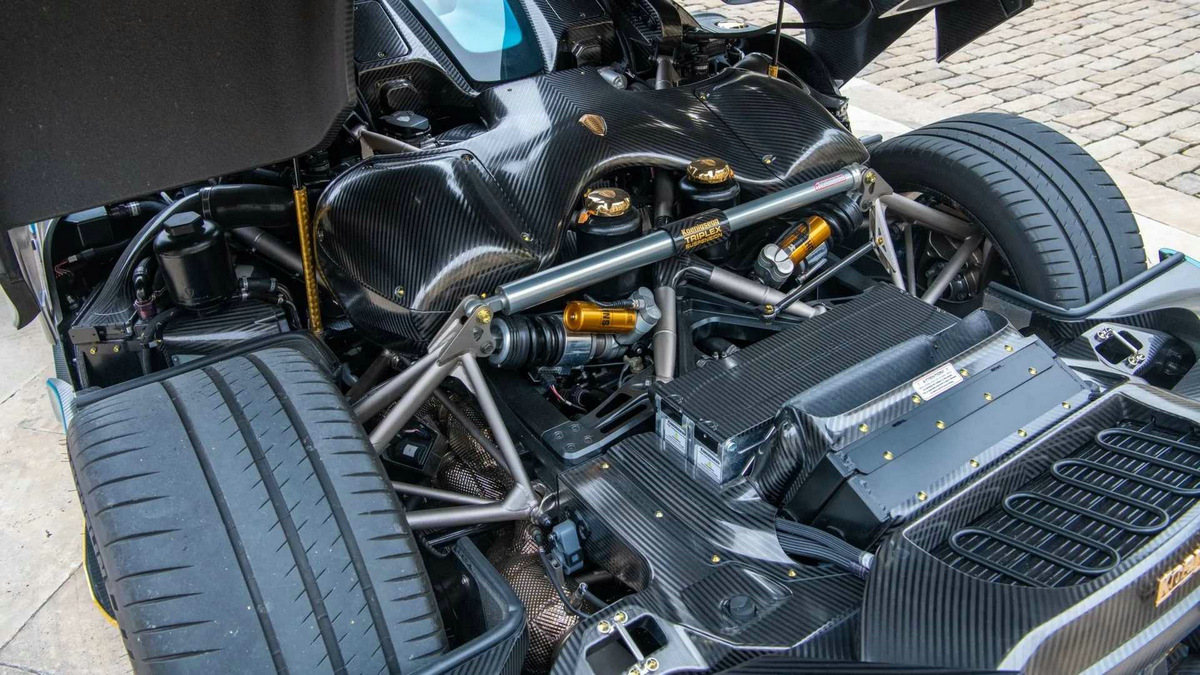 2021-koenigsegg-regera (5).jpg