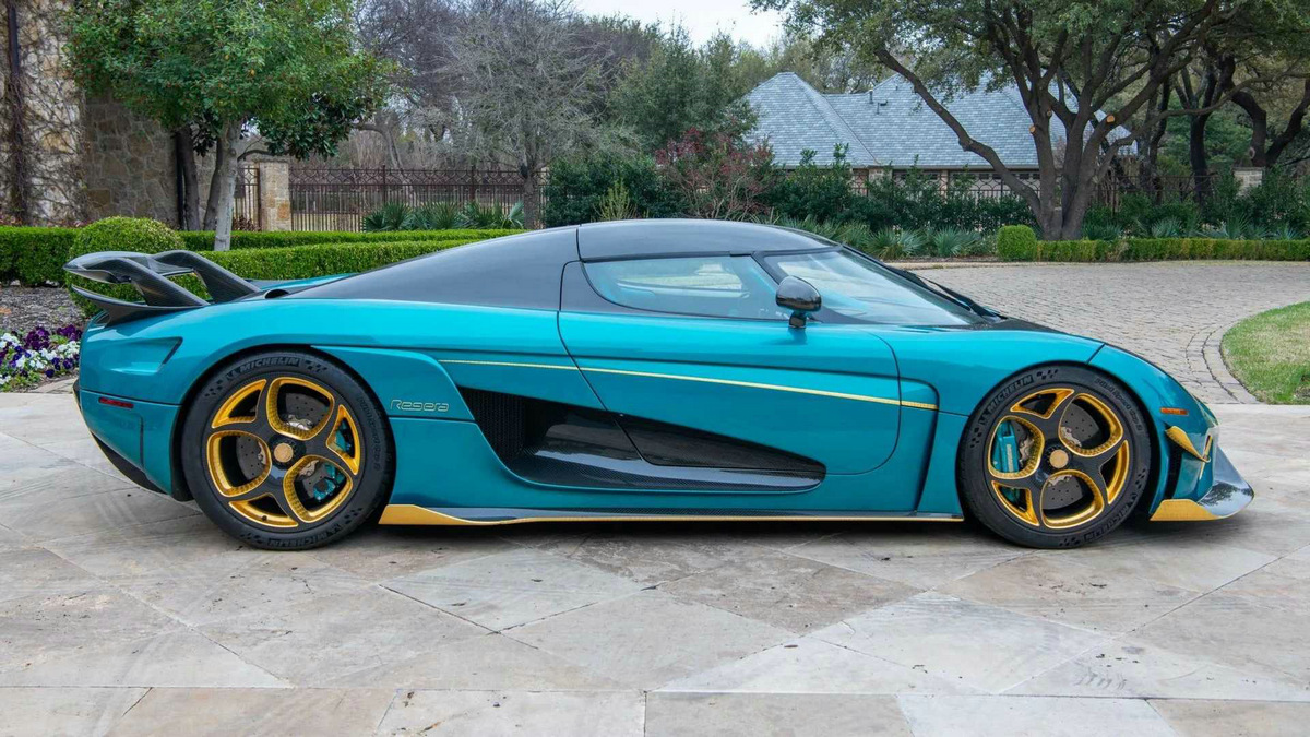 2021-koenigsegg-regera (1).jpg