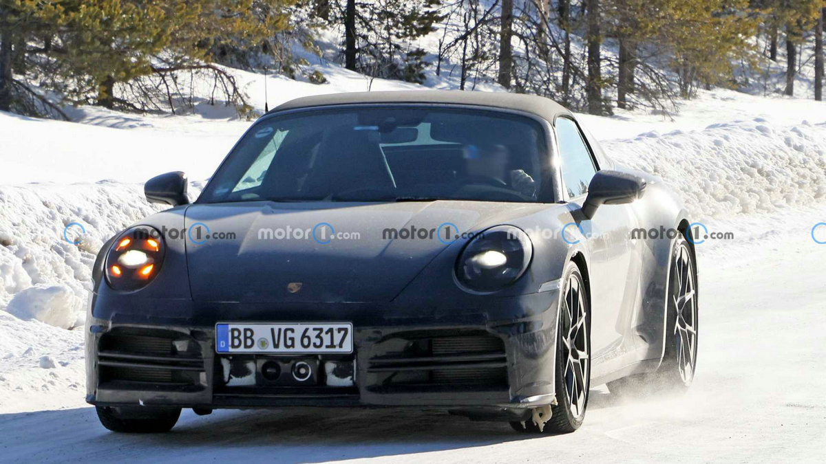 facelifted-porsche-911-targa-spy-photos.jpg
