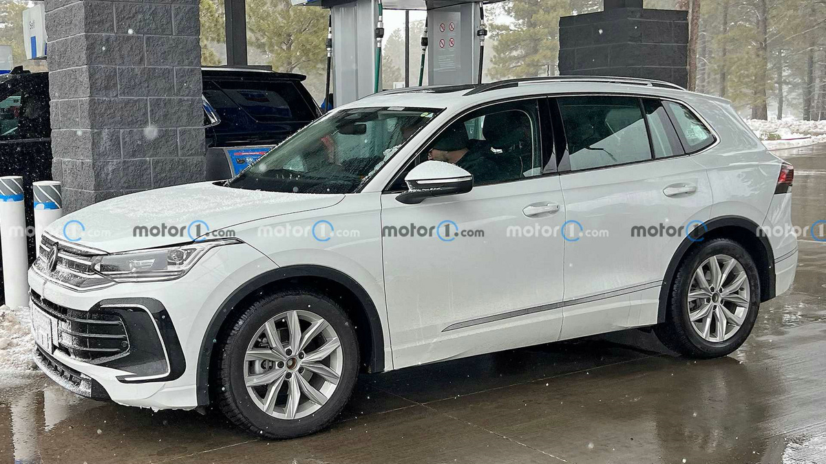next-gen-volkswagen-tiguan-spy-shots (2).jpg