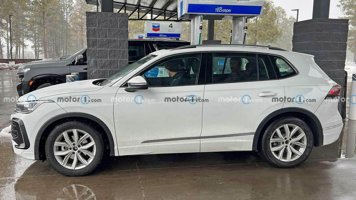 next-gen-volkswagen-tiguan-spy-shots (3).jpg