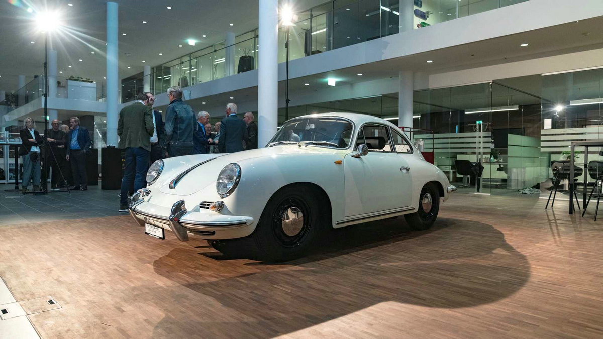 porsche-356-sc-art-car (8).jpg