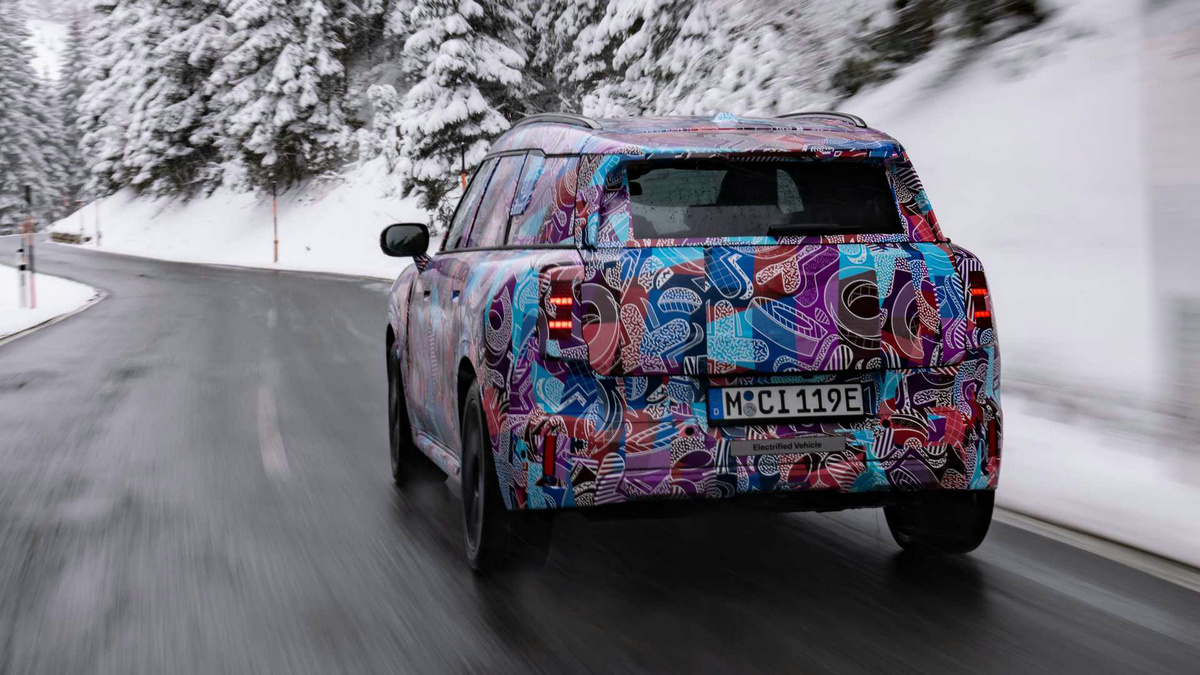 mini-countryman-electric-2024 (1).jpg