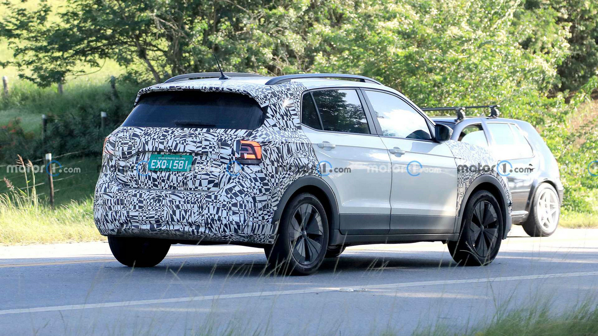 volkswagen-t-cross-rear-view-spy-photo.jpg