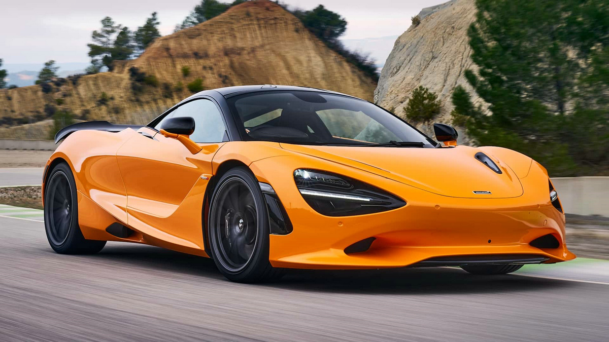 mclaren-750s-coupe-front-3-4 (1).jpg