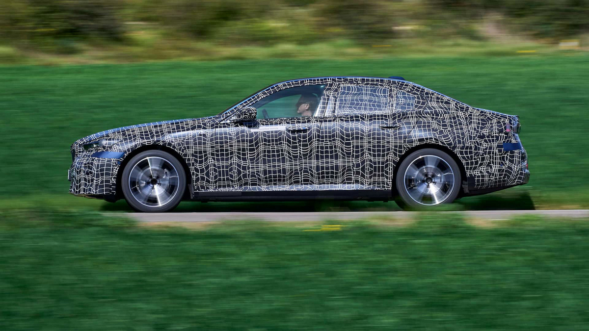 2024-bmw-i5-edrive40 (4).jpg
