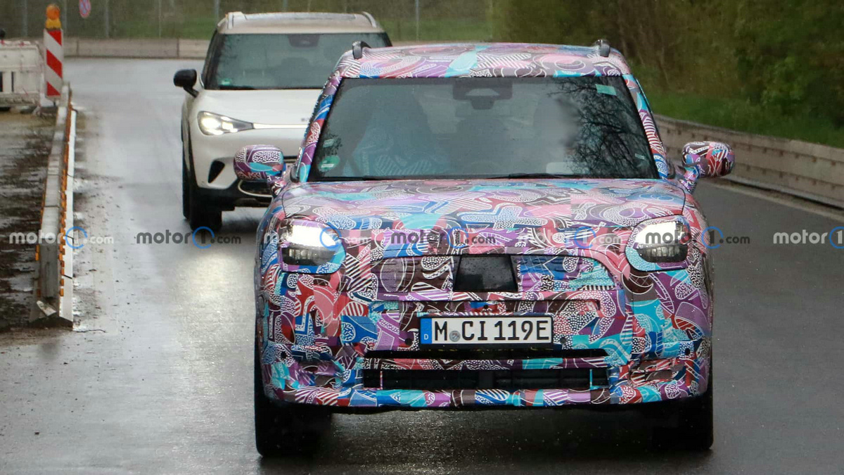 new-mini-countryman-ev-spy-shots.jpg