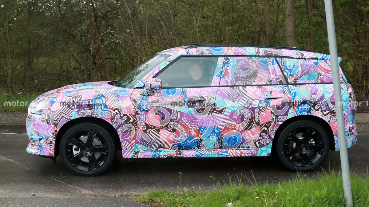 new-mini-countryman-ev-spy-shots (2).jpg