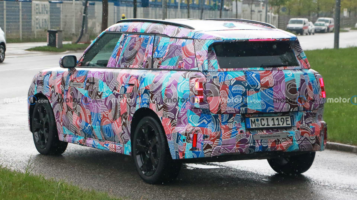new-mini-countryman-ev-spy-shots (4).jpg