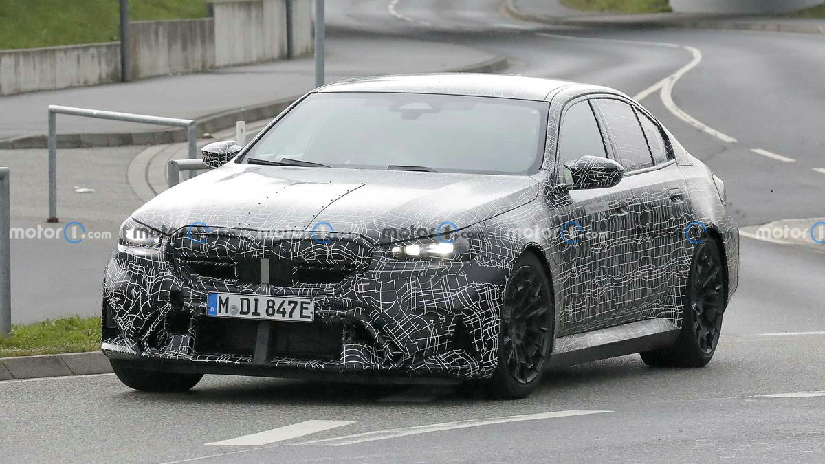 bmw-m5-spy-photos (1).jpg