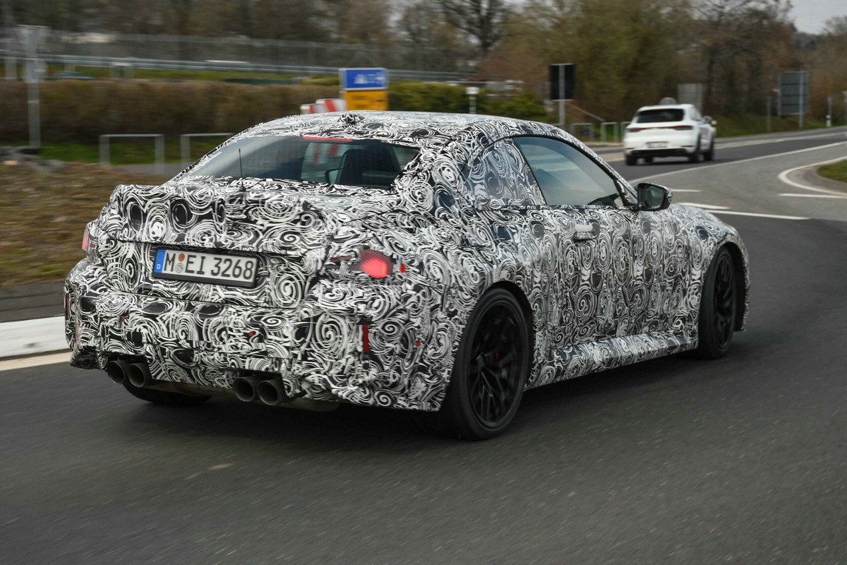 2025-BMW-M2-CS-spy-photo-3-scaled.jpg