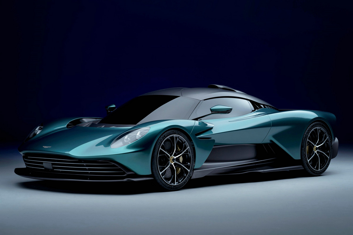 Aston-Martin-Valhalla_02.jpg