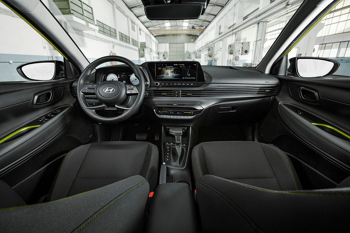 Hyundaii20(9)_0.jpg