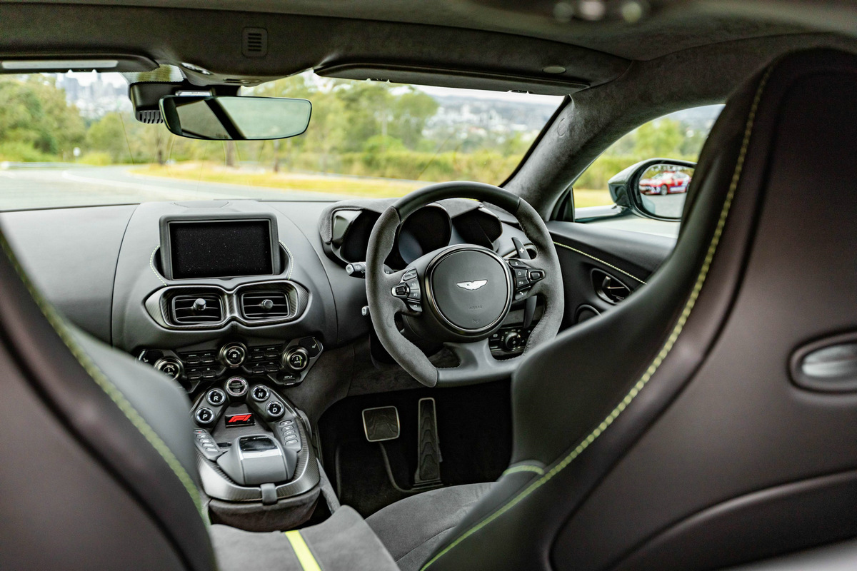 2023-Aston-Martin-Vantage-F1-Edition-Review-34.jpg