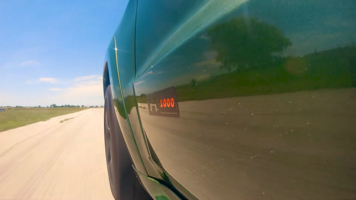this-1000-hp-jeep-grand-cherokee-trackhawk-by-hennessey-isn-t-for-the-faint-of-heart_8.jpg