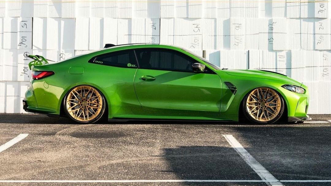 tuned-bmw-m4-joins-the-slammed-squad-looking-mighty-good_6.jpg