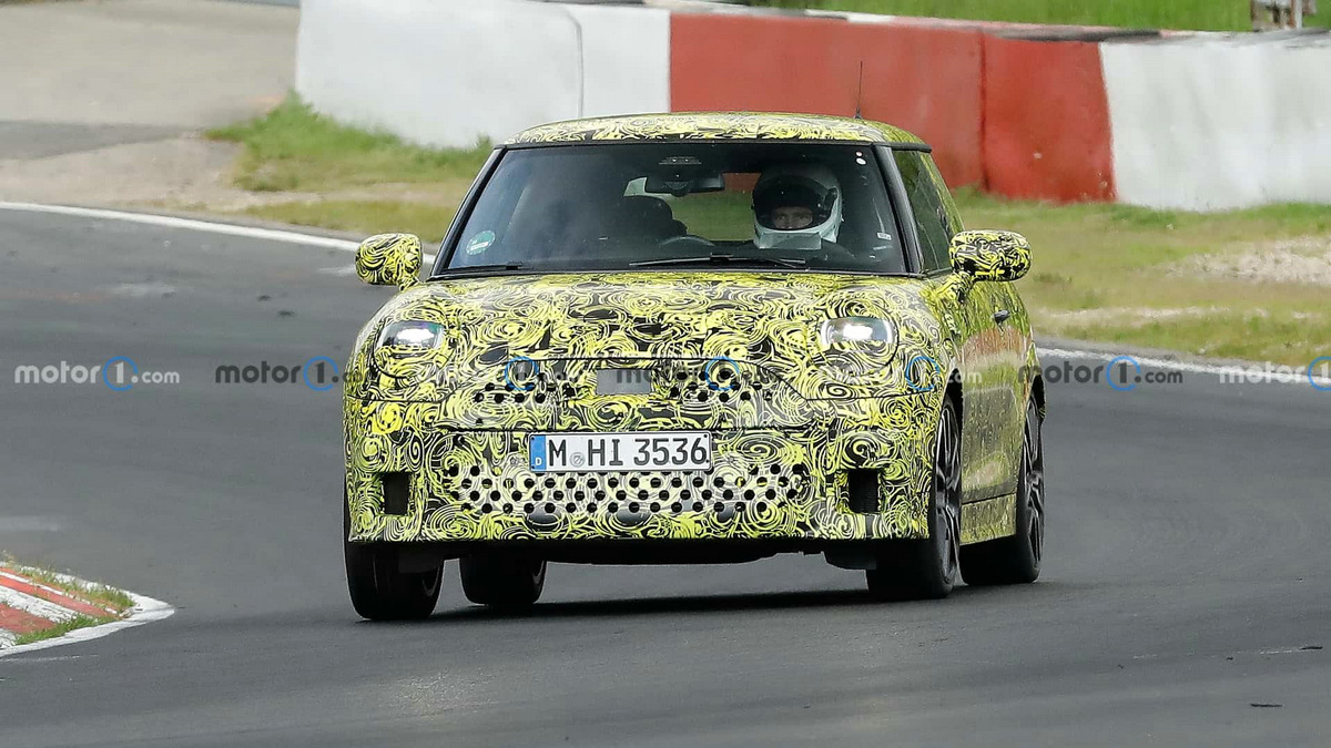 2024-mini-cooper-s-spy-photo.jpg