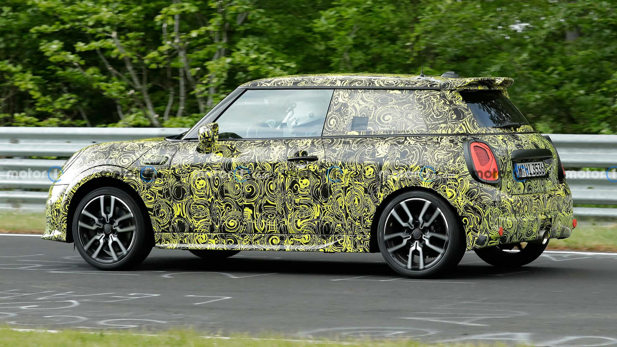 2024-mini-cooper-s-spy-photo (3).jpg