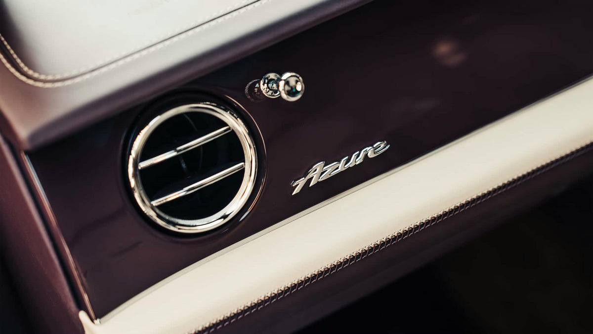 bentley-bentayga-extended-wheelbase-and-continental-gtc-huntsman-edition (5).jpg