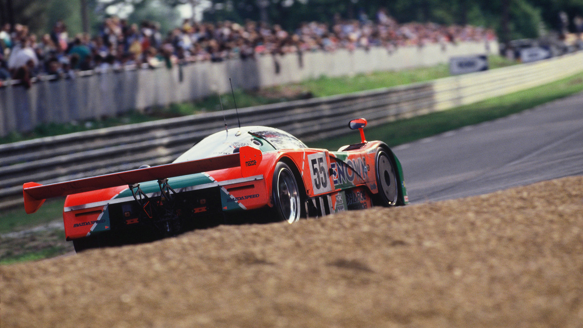 2 Mazda 787B.jpg