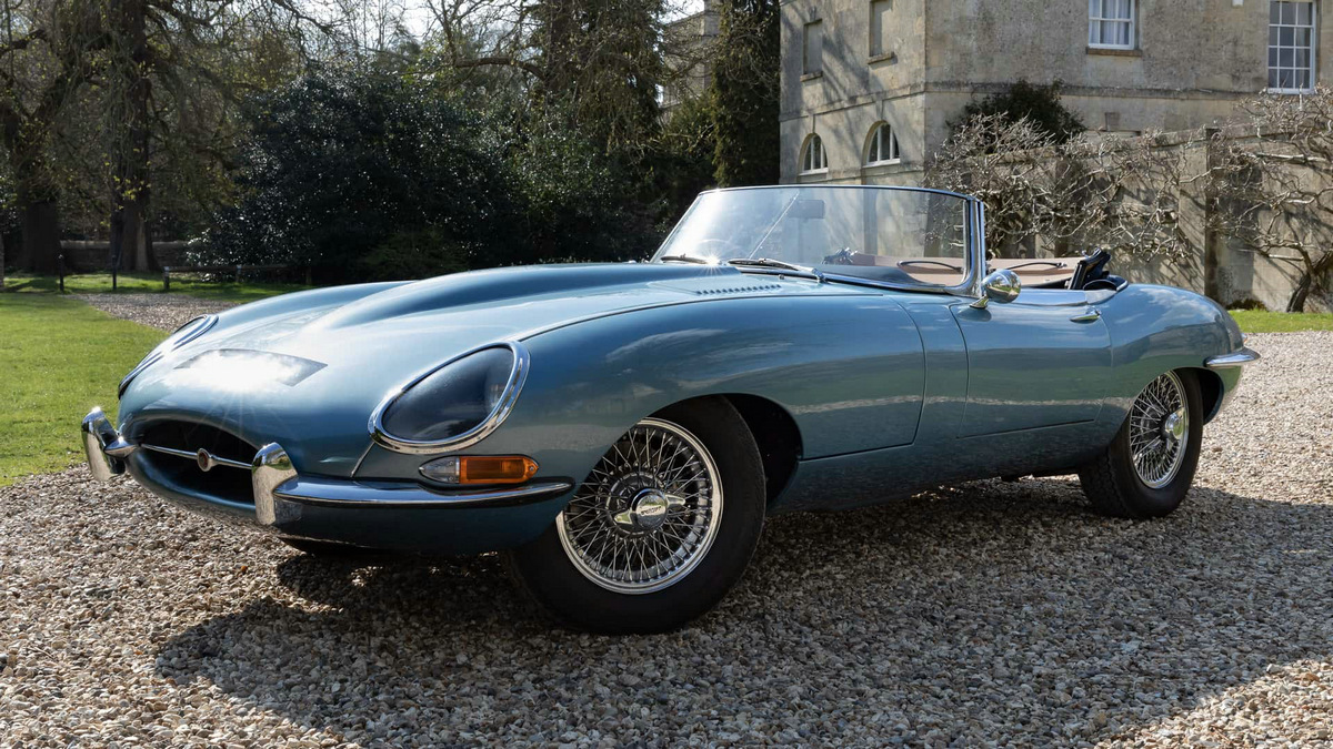 electric-jaguar-e-type-by-electrogenic.jpg