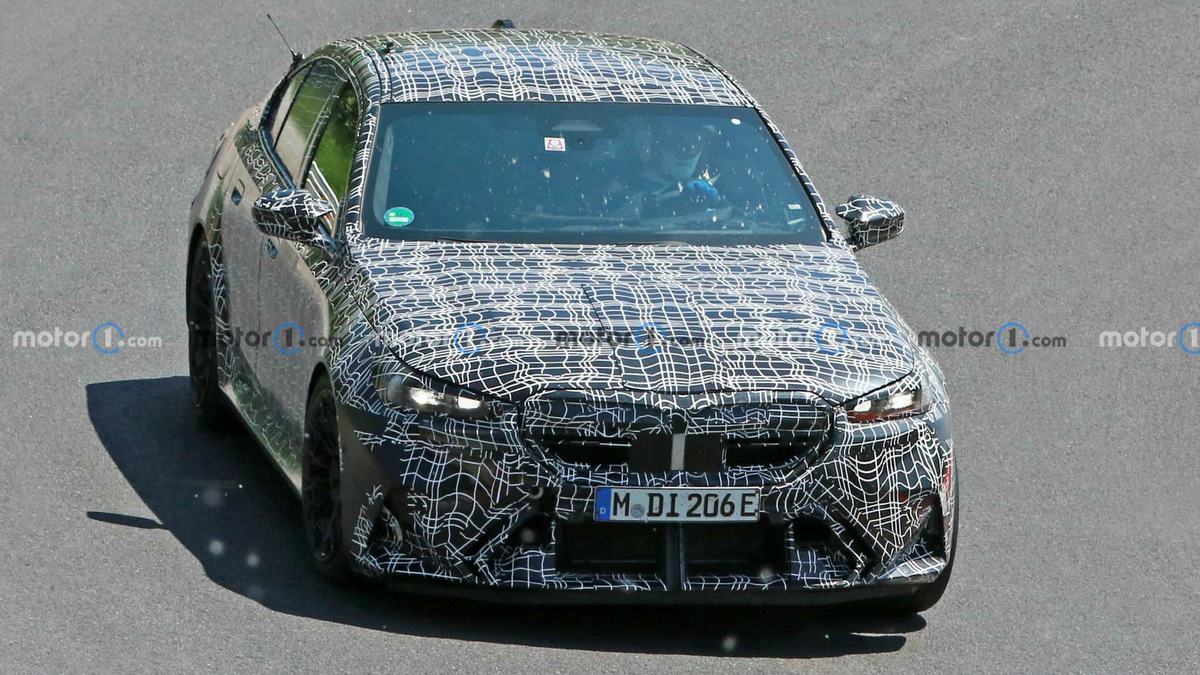 next-gen-bmw-m5-spy-photos (1).jpg