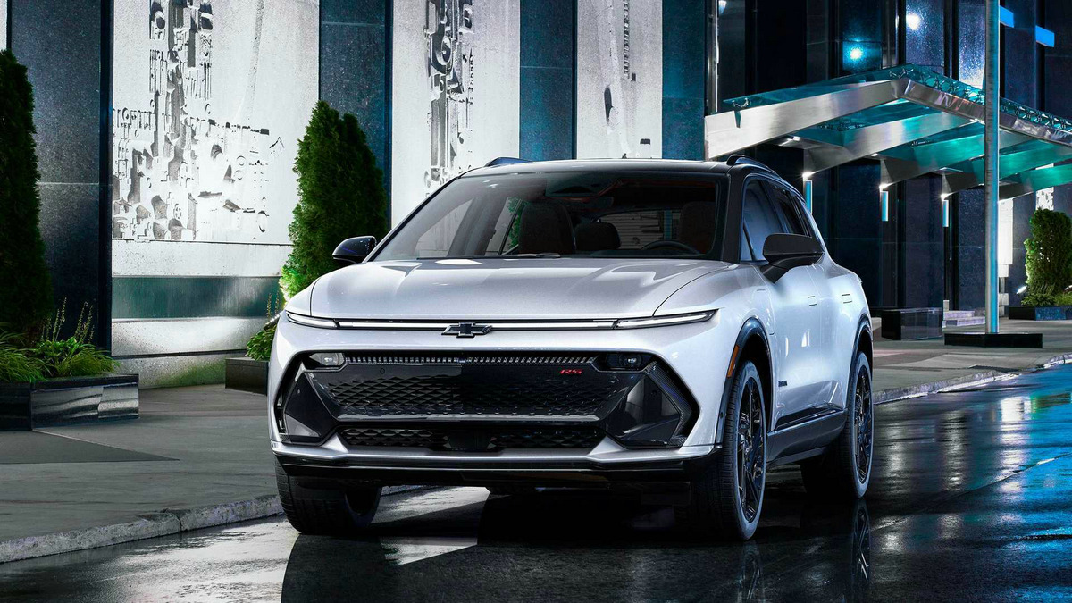 my24_chevy_equinoxev_3rs.jpg