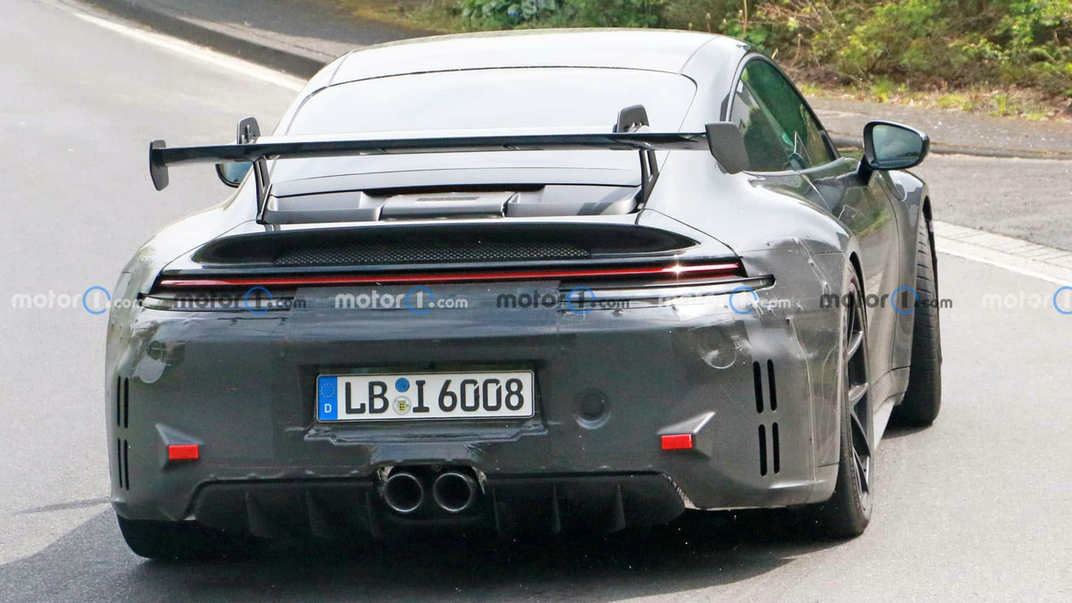 porsche-911-gt3-facelift-spy-photos(2).jpg