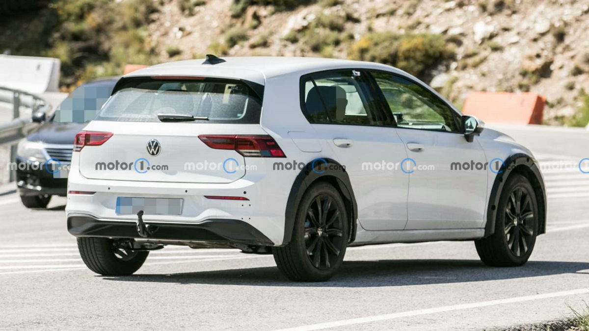 second-gen-vw-t-roc-mule-spy-photo(5).jpg