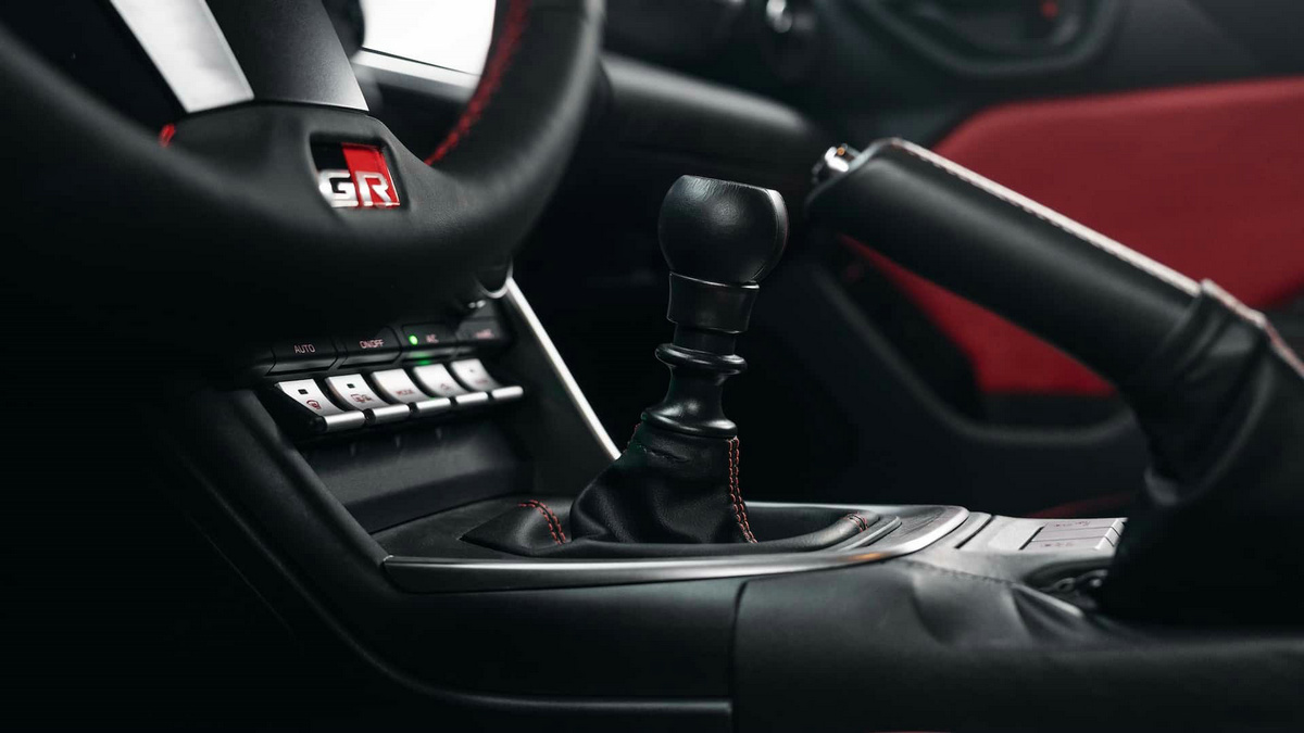 2024-toyota-gr86-trueno-edition(9).jpg