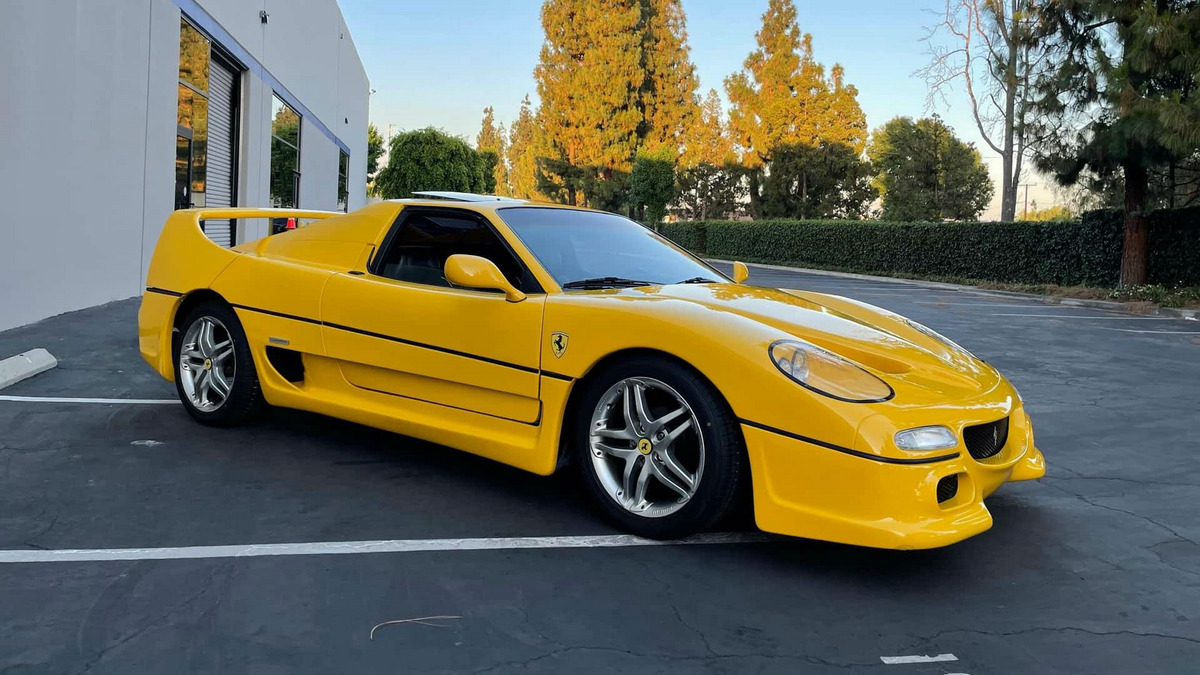 pontiac-fiero-ferrari-f50-replica(3).jpg