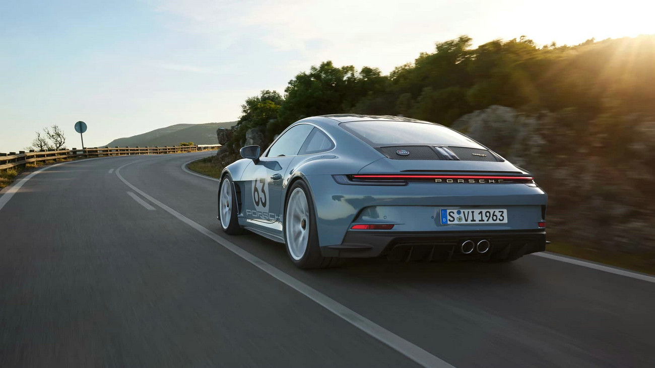 2024-porsche-911-s-t(3).jpg