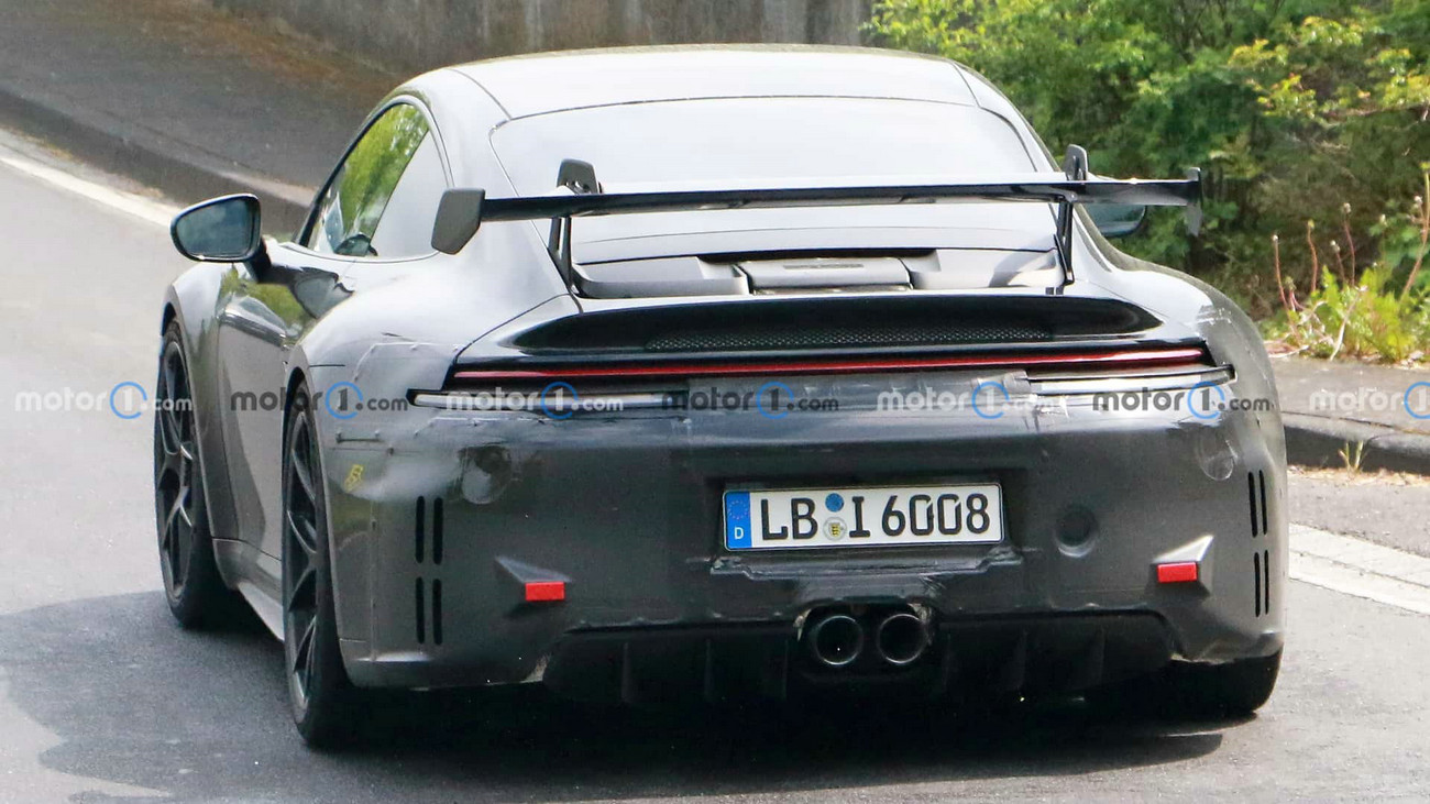 porsche-911-gt3-facelift-spy-photos(3).jpg