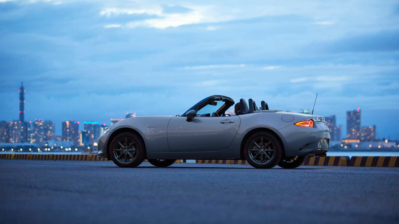 2024-mazda-mx-5-miata-jdm(4).jpg