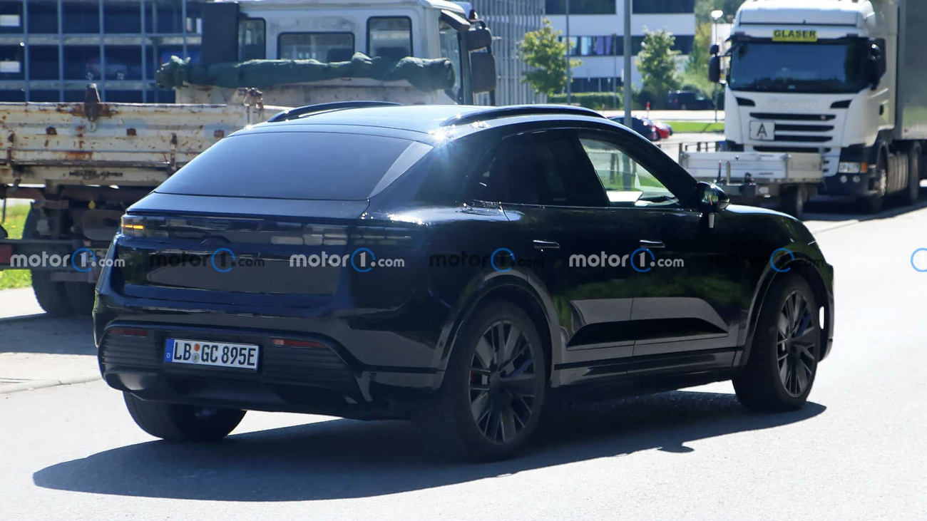 porsche-macan-ev-spy-photos(4).jpg