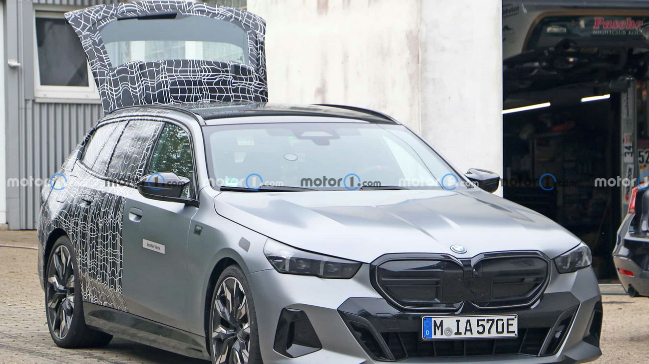 bmw-i5-touring-spy-shots.jpg